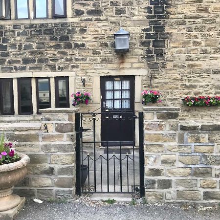 The Cottage, Cosy 2 Bedroom Pet Friendly Perfect For Contractors Free Secure Parking,Cctv Leeds  Exterior foto