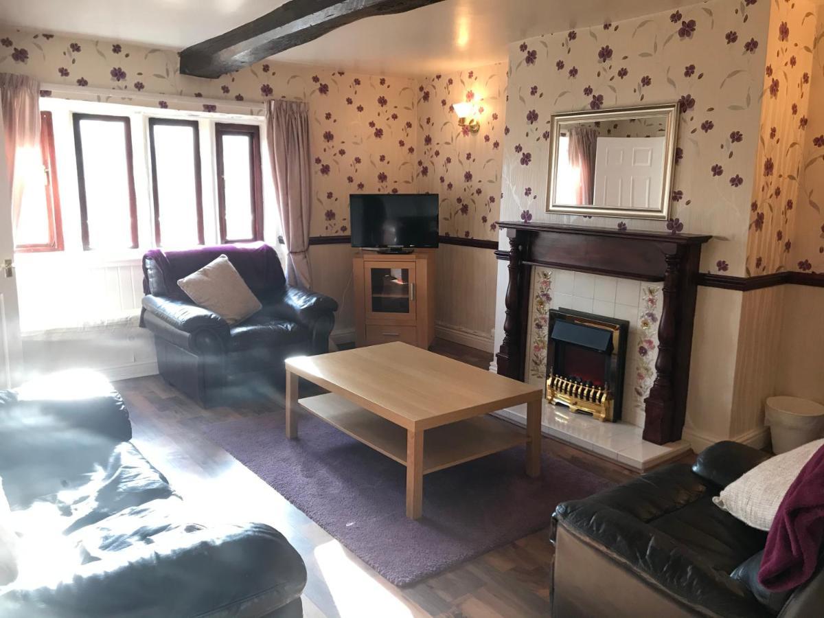 The Cottage, Cosy 2 Bedroom Pet Friendly Perfect For Contractors Free Secure Parking,Cctv Leeds  Exterior foto
