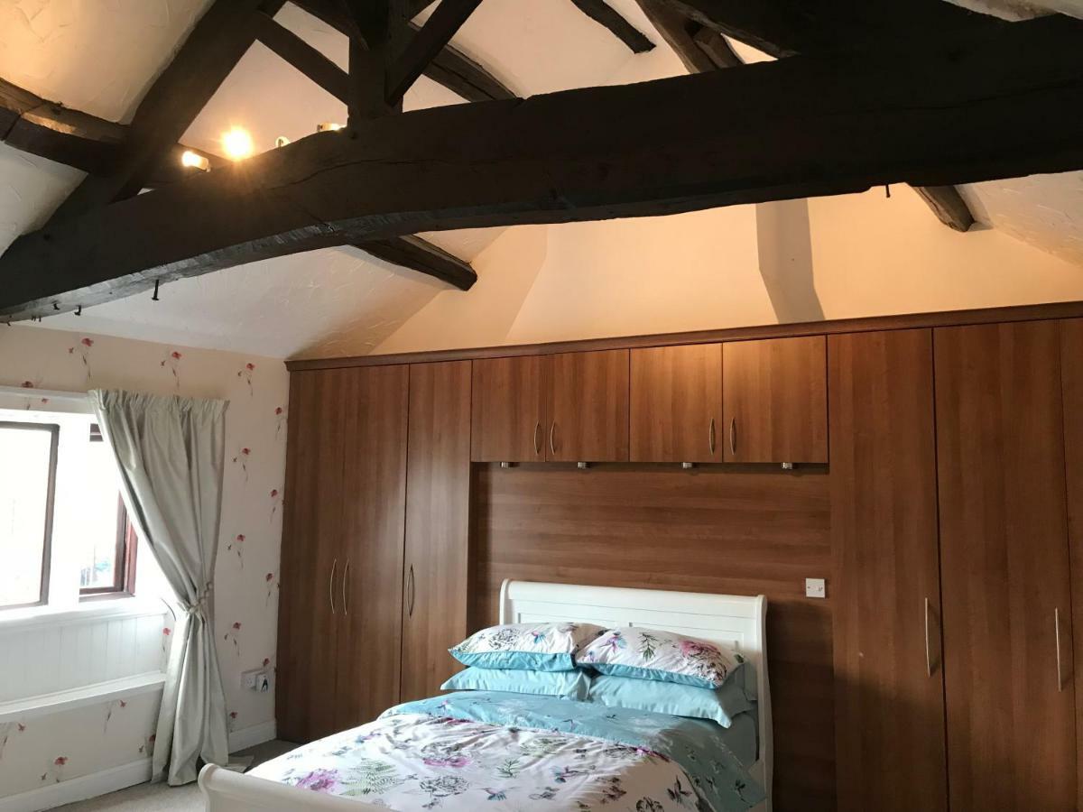 The Cottage, Cosy 2 Bedroom Pet Friendly Perfect For Contractors Free Secure Parking,Cctv Leeds  Exterior foto